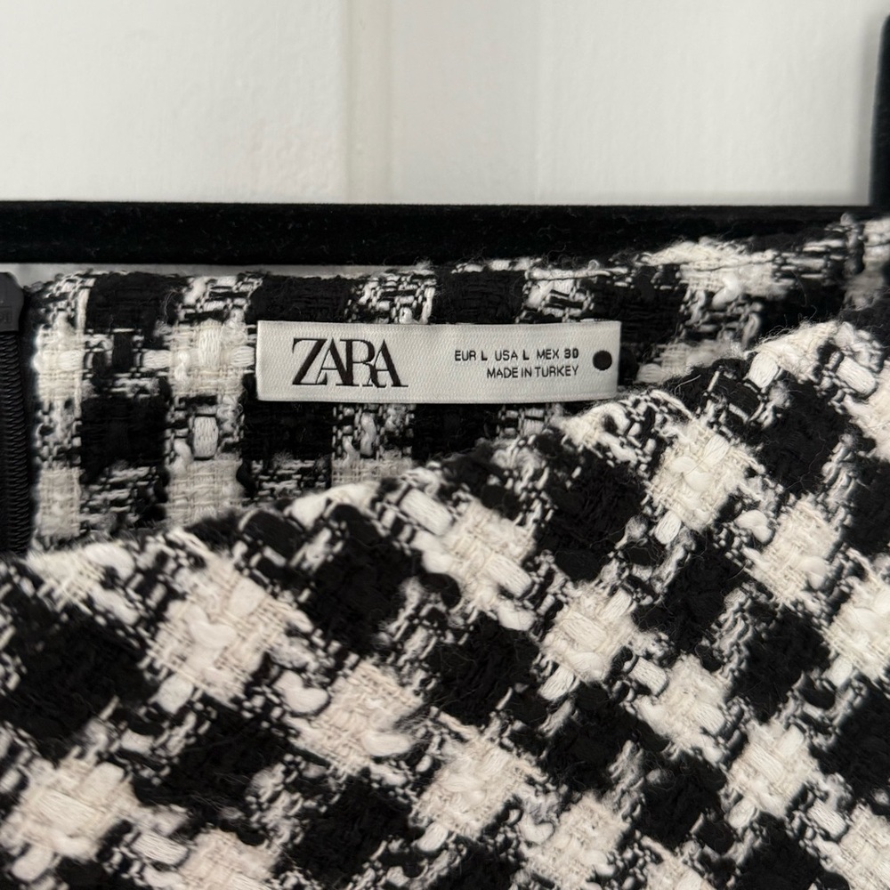 Zara Tweed Houndstooth Mini Skirt (L) - Picture 4 of 4